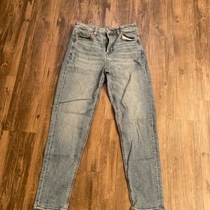 American Eagle mom jeans